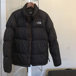 North face puffer jacket in excellent condition.